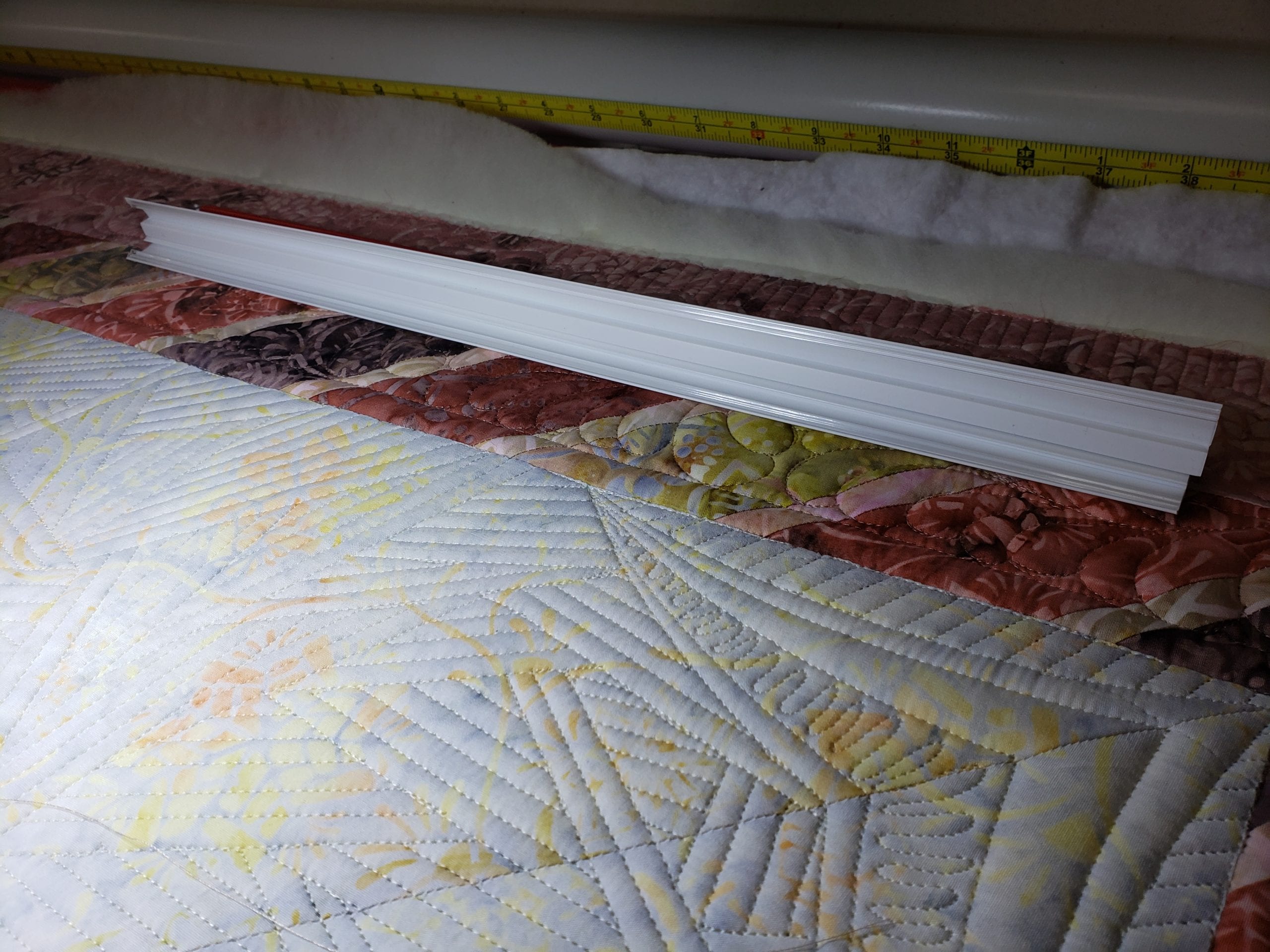 Red Snapper quilt loading system review…  Threadtales - The stuff of Life  (and Quilts!)